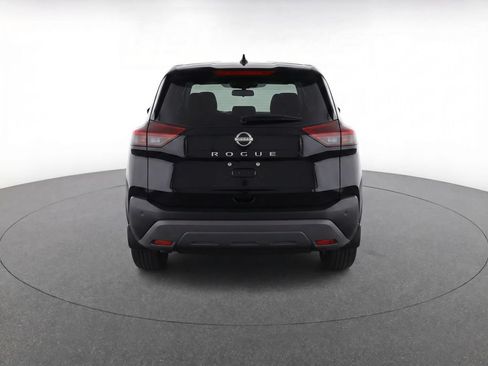 Used 2024 Nissan Rogue S FWD image 7