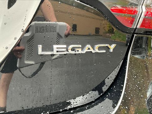 Used 2022 Subaru Legacy image 8