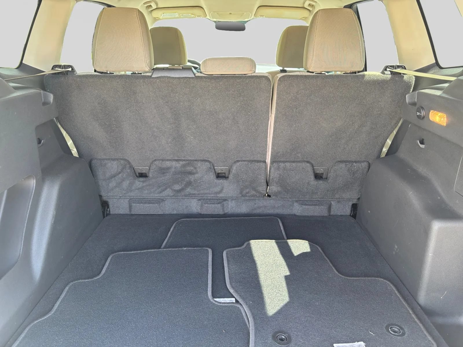 Used 2017 Ford Escape SE FWD image 19