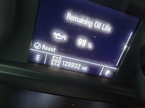 Used 2020 Chevrolet Silverado 1500 Custom w/ Custom Value Package image 14