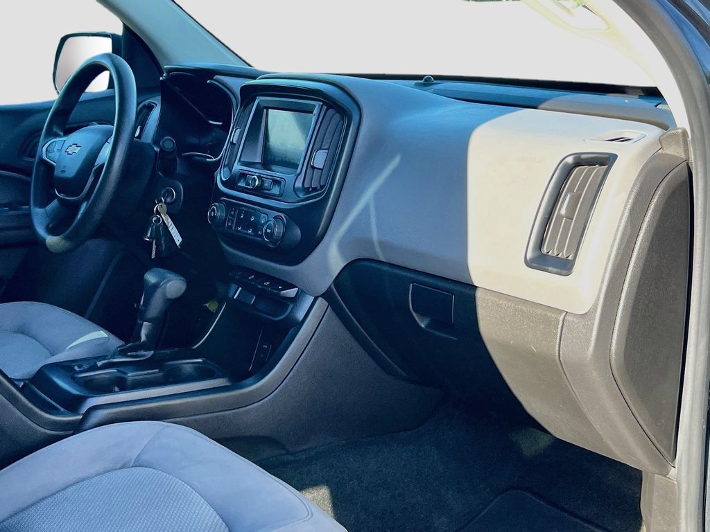 Used 2018 Chevrolet Colorado W/T w/ WT Convenience Package AWD/4WD image 26