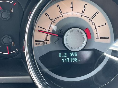 Used 2010 Ford Mustang GT RWD image 17