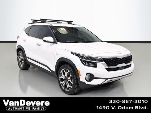 Used 2023 Kia Seltos SX w/ SX Sunroof Package AWD/4WD image 1