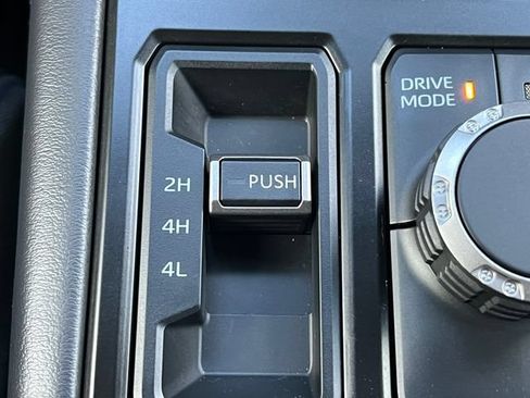 Used 2026 Toyota Tundra Platinum AWD/4WD image 39