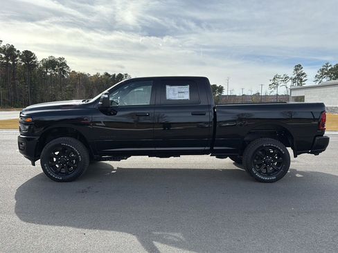 New 2025 RAM 2500 Big Horn image 4