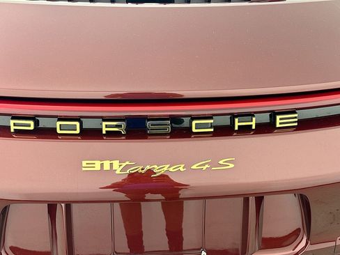 Used 2021 Porsche 911 Targa 4S image 31
