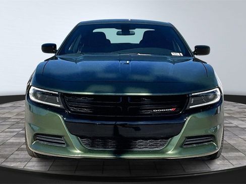 Used 2022 Dodge Charger SXT w/ Blacktop Package image 4