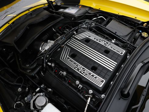 Used 2019 Chevrolet Corvette Z06 image 8