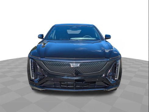 New 2026 Cadillac Lyriq Sport image 9