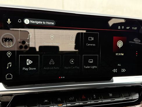 Used 2024 GMC Sierra 1500 Elevation image 10