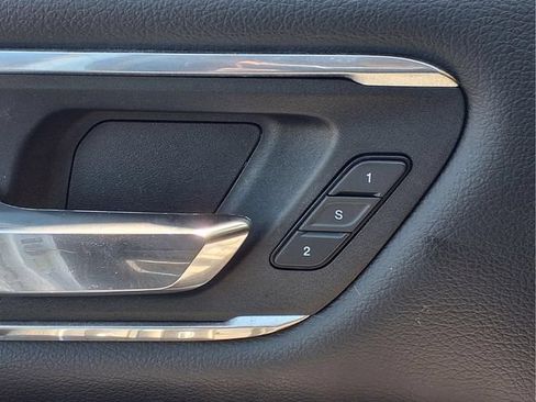 Used 2022 RAM 1500 Laramie AWD/4WD image 26
