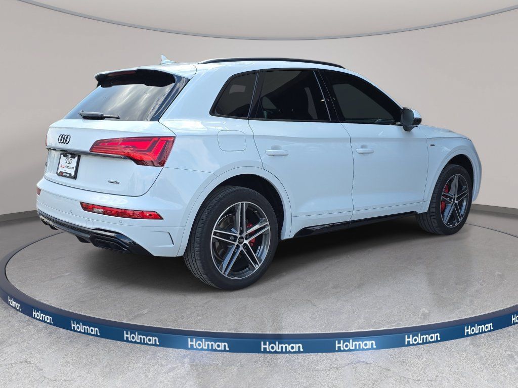 Certified 2024 Audi Q5 e Premium Plus w/ Premium Plus Package AWD/4WD image 5