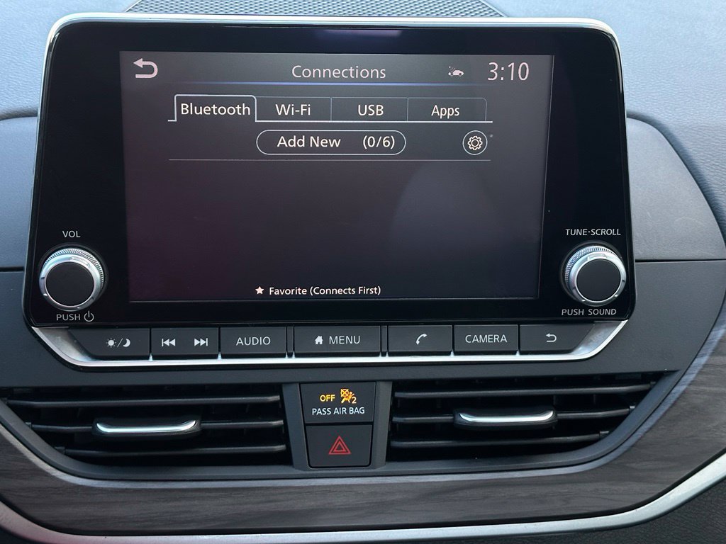 Used 2025 Nissan Altima 2.5 SV FWD image 25