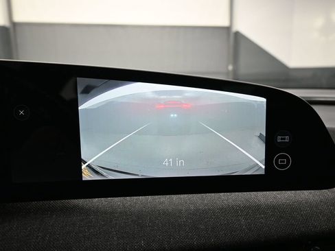 Used 2024 Lucid Air Pure RWD image 6