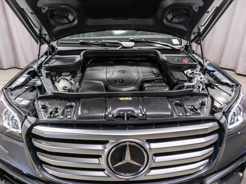 Used 2025 Mercedes-Benz GLS 450 4MATIC image 25