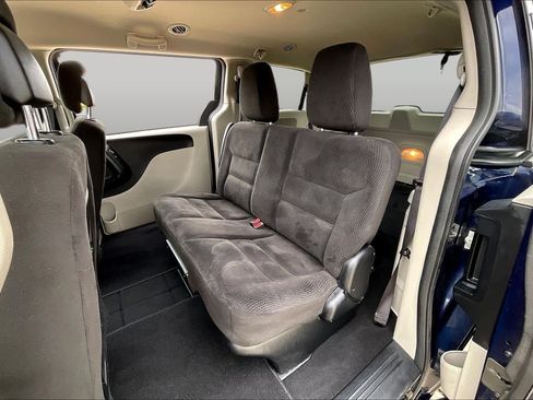 Used 2017 Dodge Grand Caravan SE w/ Power Window Group FWD image 21