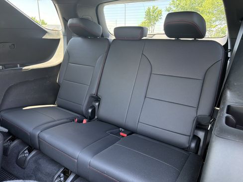 Used 2025 Chevrolet Traverse Z71 w/ Driver Confidence Package AWD/4WD image 29