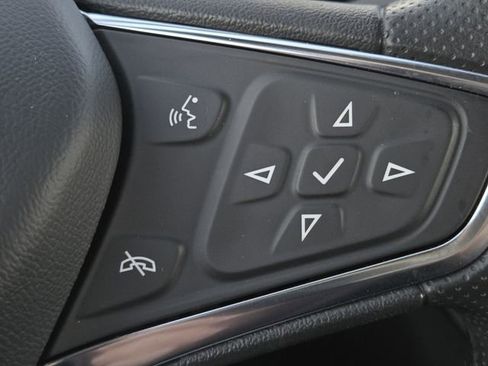 Certified 2024 Chevrolet Equinox LS w/ Driver Confidence II Package image 10