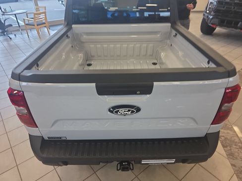 New 2025 Ford Maverick XLT w/ Equipment Group 301A AWD/4WD image 10