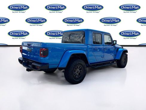 Used 2023 Jeep Gladiator Overland AWD/4WD image 7