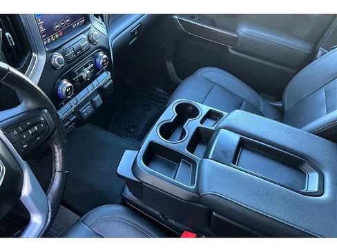 Used 2022 GMC Sierra 2500 SLT image 16