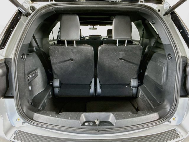 Used 2018 Ford Explorer Limited AWD/4WD image 27