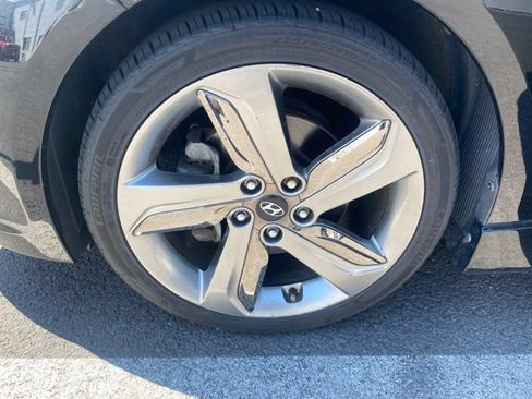 Used 2013 Hyundai Veloster Turbo FWD image 14