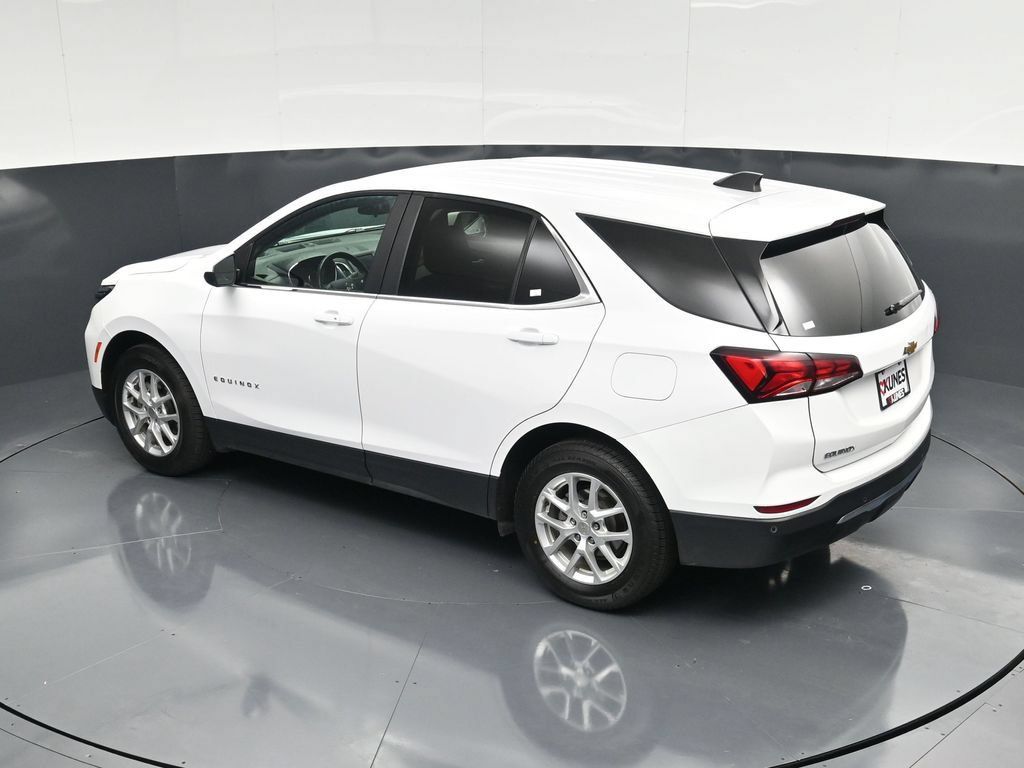 Used 2024 Chevrolet Equinox LT FWD image 41