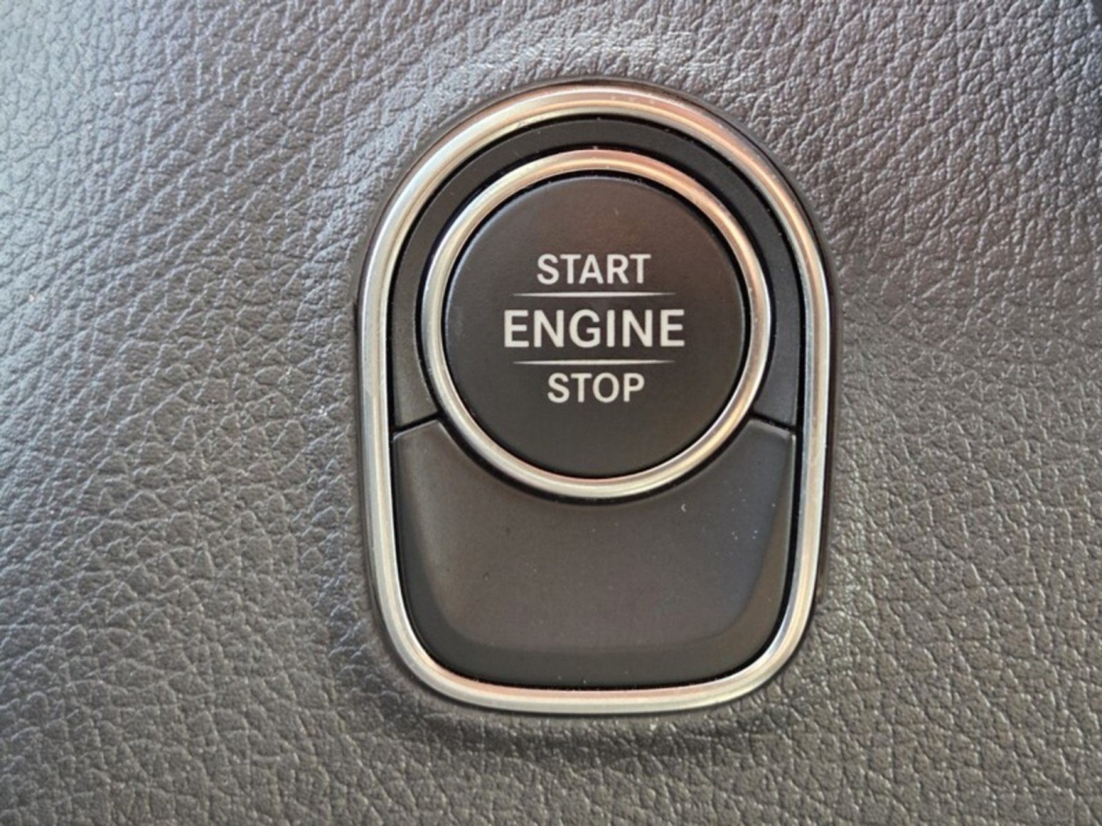 Used 2024 Mercedes-Benz Sprinter 2500 image 34