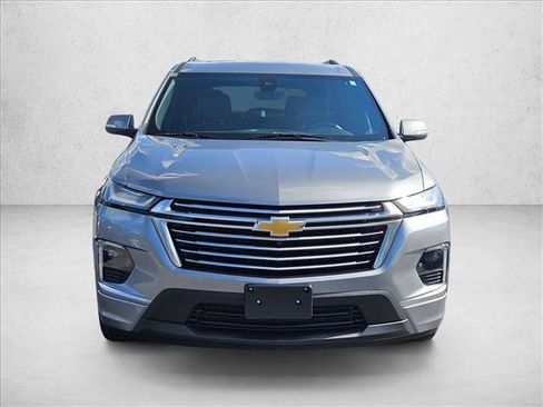 Used 2023 Chevrolet Traverse Premier w/ LPO, Floor Liner Package FWD image 2