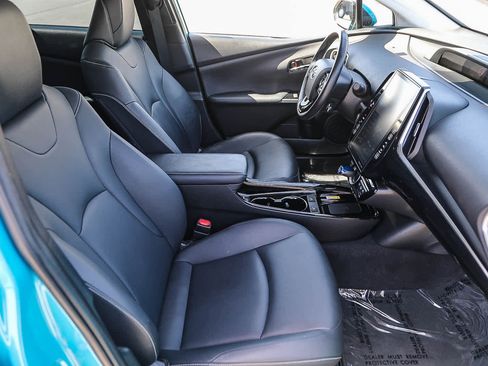 Used 2020 Toyota Prius Prime XLE w/ Carpet Mat Package FWD image 16
