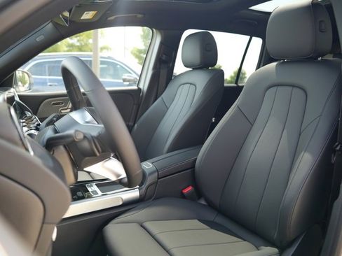 Used 2026 Mercedes-Benz GLB 250 4MATIC image 39