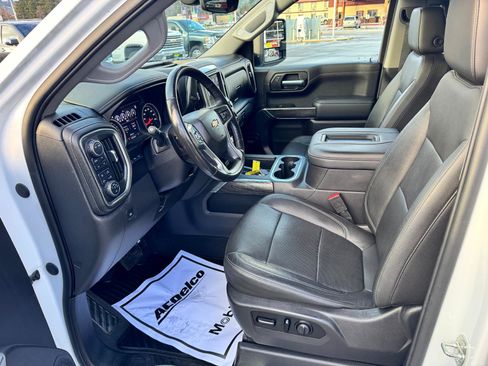 Used 2020 Chevrolet Silverado 1500 LTZ w/ LTZ Premium Package image 10