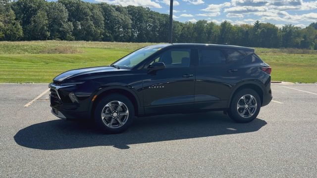 New 2026 Chevrolet Blazer LT w/ LPO, Floor Liner Package AWD/4WD image 4