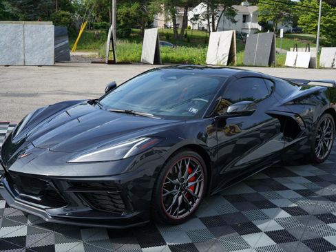 Used 2024 Chevrolet Corvette Stingray Preferred Cpe w/ Z51 Performance Package RWD image 12
