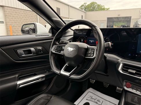 Used 2025 Ford Mustang GT Premium w/ GT Performance Package RWD image 32