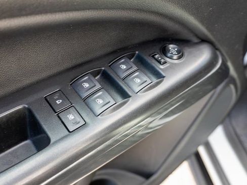 Used 2022 GMC Canyon AT4 AWD/4WD image 16