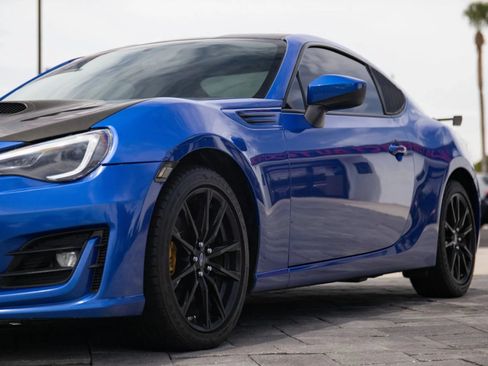 Used 2018 Subaru BRZ Limited w/ Popular Package #3 RWD image 8