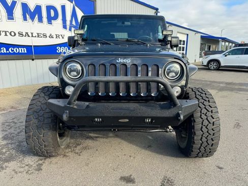 Used 2015 Jeep Wrangler Sport AWD/4WD image 7