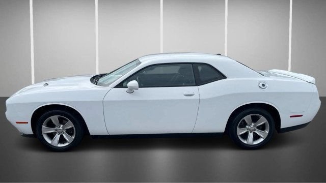 Used 2021 Dodge Challenger SXT RWD image 14