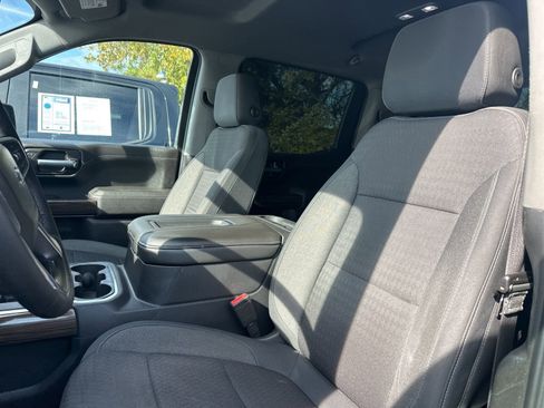 Used 2020 Chevrolet Silverado 1500 LT Trail Boss image 7