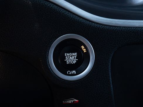 Used 2020 Dodge Charger Scat Pack RWD image 31