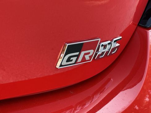 Used 2025 Toyota GR86 Premium w/ ALL Weather Mat Package (TMS) RWD image 11