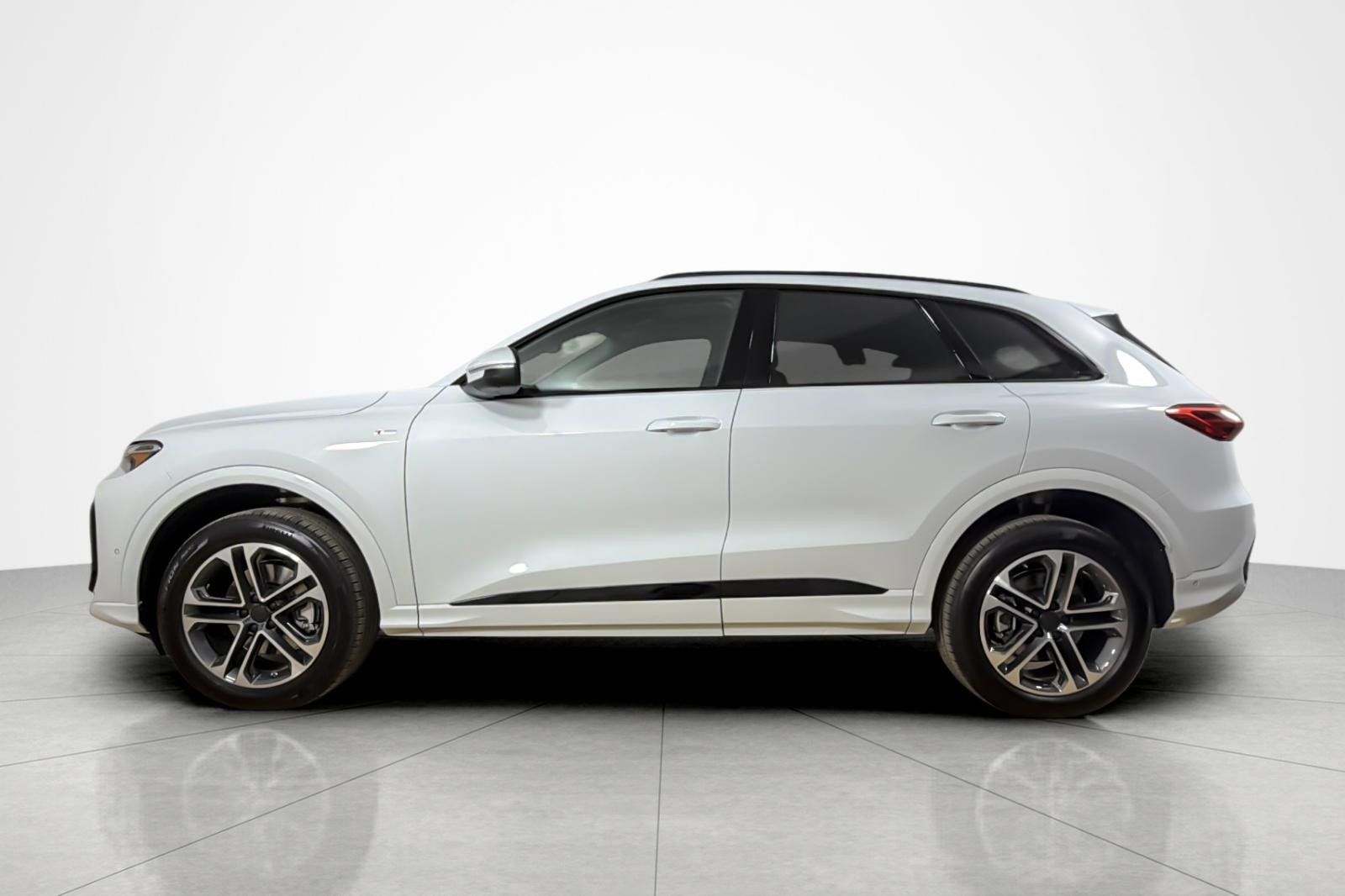 New 2026 Audi Q5 2.0T AWD/4WD image 3