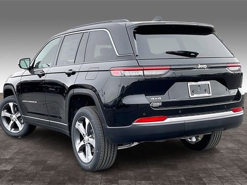 New 2026 Jeep Grand Cherokee Limited image 3