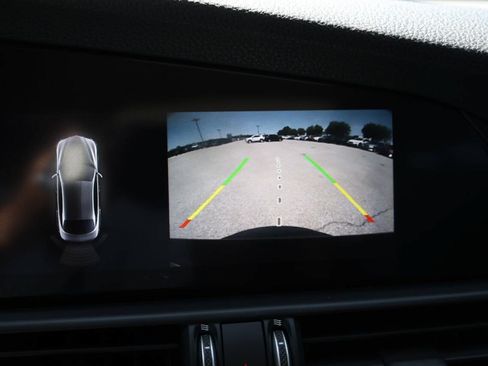 Used 2020 Alfa Romeo Giulia AWD w/ Cold Weather Package image 21