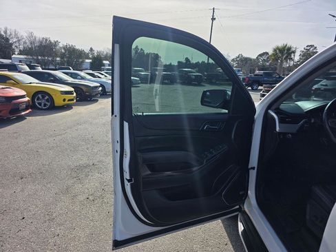 Used 2015 GMC Yukon XL SLE image 6