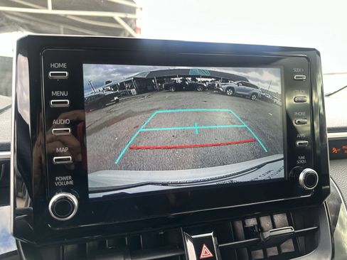 Used 2020 Toyota Corolla LE image 25