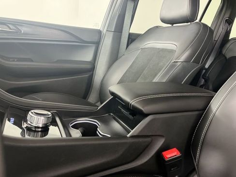 New 2025 Jeep Grand Cherokee L Altitude image 25