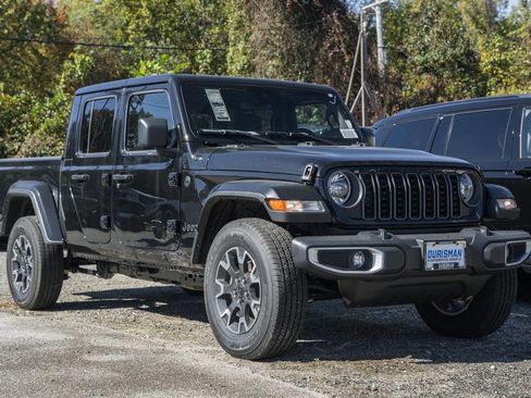 New 2025 Jeep Gladiator Sport w/ Premium Package image 1
